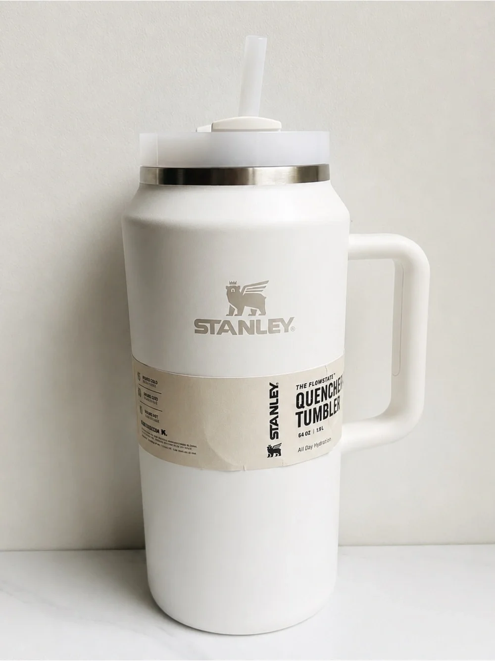 Stanley The Quencher H2.0 FlowState Tumbler 64 oz / 1.9L – White – NWT - Picture 2 of 6